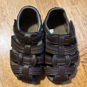 Wonder Nation Brown Kids Sandals Size 6 / 22